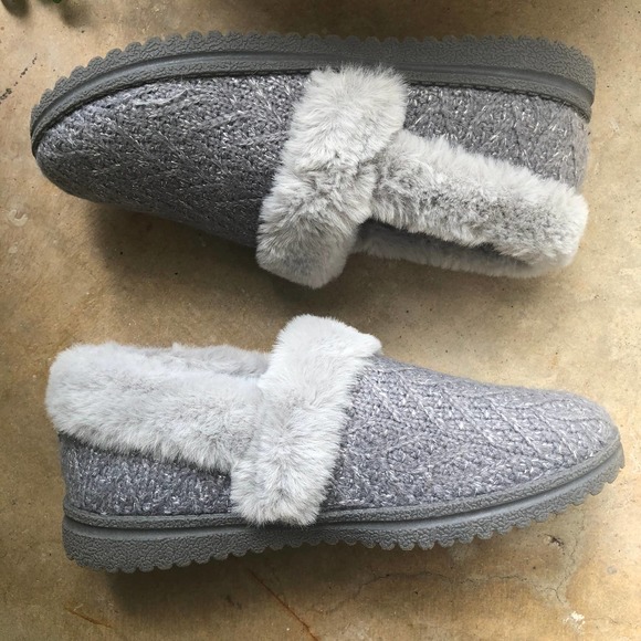 SKECHERS Women's Sweet Walk Cozy Lite Sparkle Knit Slippers Grey - Picture 2 of 6